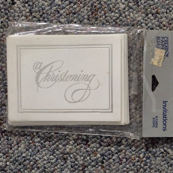 8 CHRISTENING INVITATIONS WHITE WITH SILVER LETTERING NEW SEALED - Picture 2 of 2